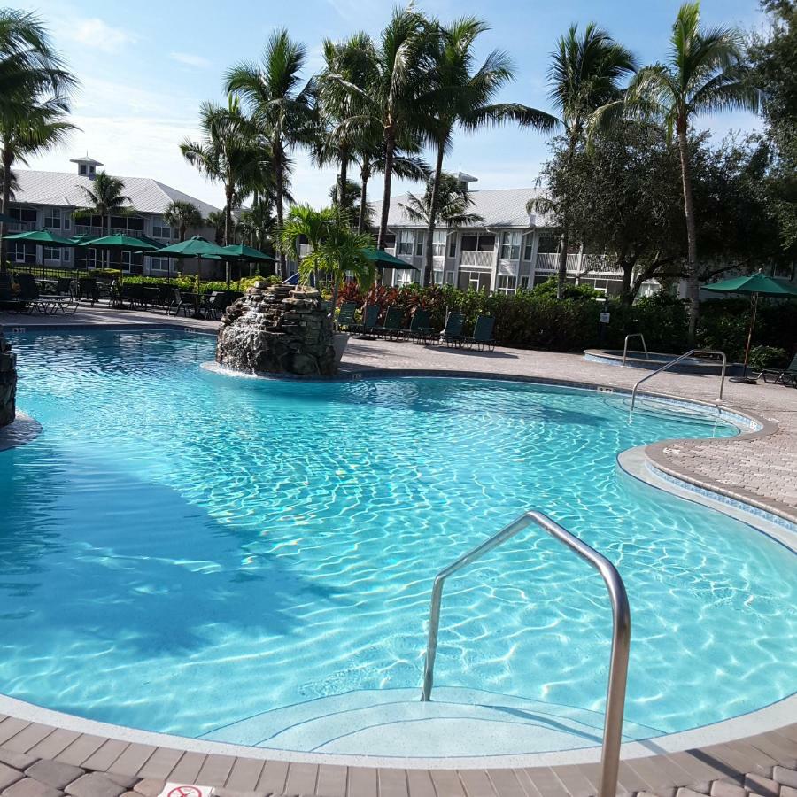 Vacation In Paradise Lely Resort